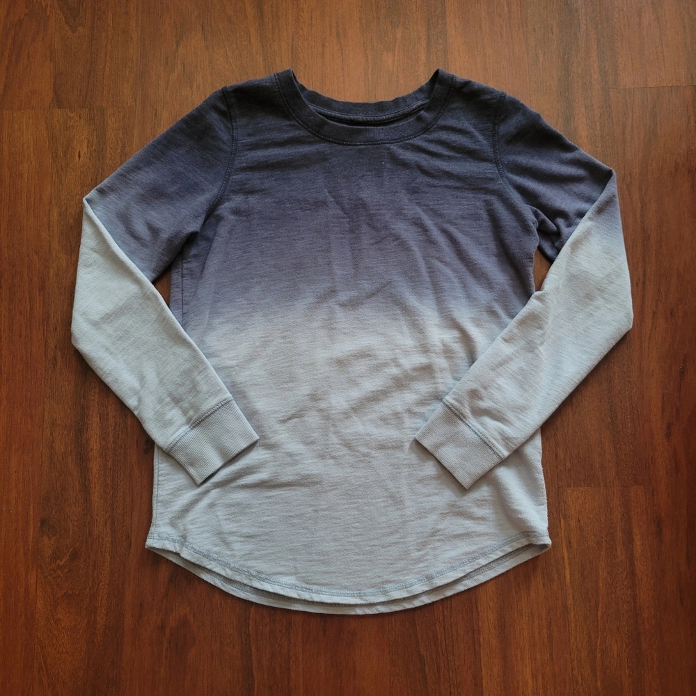 Denver Hayes gradient pullover (like a lightweight crew)
